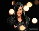 remeber-december-music-video-pics-demi-lovato-8852911-400-320