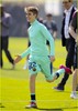 justin-bieber-barcelona-soccer-02