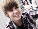 Justin-Bieber-Personal-justin-bieber-8571345-500-375_normal