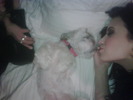 kissing bella