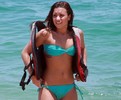 Demi_Lovato_on_the_beach_in_Cabo_San_Lucas