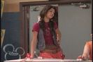 2-01-Smarty-Pants-Screencap-selena-gomez-7389092-400-266