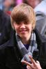 Justin_Bieber_performing_f382