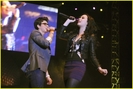 normal_demi-lovato-joe-jonas-make-waves-09