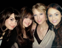 rare-pics-of-miley-miley-cyrus-10238325-452-350