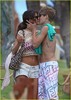 selena-gomez-justin-bieber-kissing2011