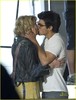 joe-jonas-chelsea-staub-kiss-06[1]