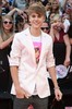 justin-bieber-red-carpet-mmva-2011-a1