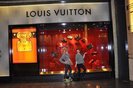 Louis Vuitton. L.O.V.E (;