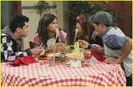 normal_bella-thorne-zendaya-spaghetti-02