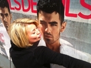 Ohh JOE - kiss ya from me =]