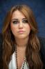 Miley-Cyrus_COM-TheLastSongPressConference-2010mar13-009