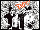 paramore-riot-music-band-2