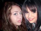 miley-selena-RARE-miley-cyrus-11706384-480-361