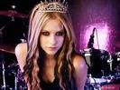 ed7863f0795c647f2c3561a10d1143d4-avril-lavigne_218