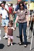 Selena+Gomez+Family+Out+Farmers+Market+9p0oD3Zb0VDl