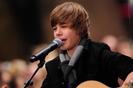 justin_bieber_performs_6e19