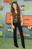 miley-cyrus_dot_com-vh1bigin06-2006dec12-arrivals-d006