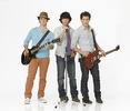 Camp-Rock-2-Promo-the-jonas-brothers-11843331-512-437