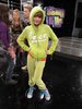 Shake It Up On The Set_2