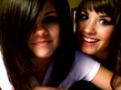 selena and demi