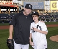 Justin Bieber throws out a ceremonial first pitch (1)