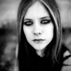 Avril-UMS-photoshoot-avril-lavigne-17602876-400-396