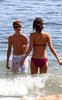 justinbieberselenagomezbeachhawaii-6