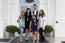 The front doors of the White House!! Aww.. family picture.. :) Photo by @dirkmai