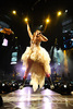 miley-cyrus-wonderworld-tour-2