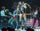 tb_650_miley_cyrus_performs_portland_22[1]