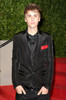 Justin+Bieber+2011+Vanity+Fair+Oscar+Party+VVyotQYWza_l