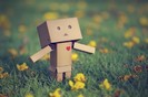 22-cute-funny-danbo-cardboard-box-art-wanna-hug-body-language