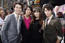 Demi%20Lovato%20and%20Jonas%20Brothers%20know%20how%20to%20bond[1]